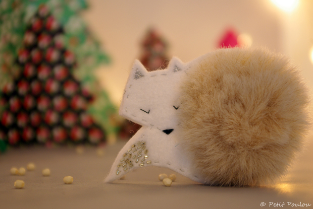 DIY Broche Le Renard des neiges :: par Fanny pour Petit Poulou